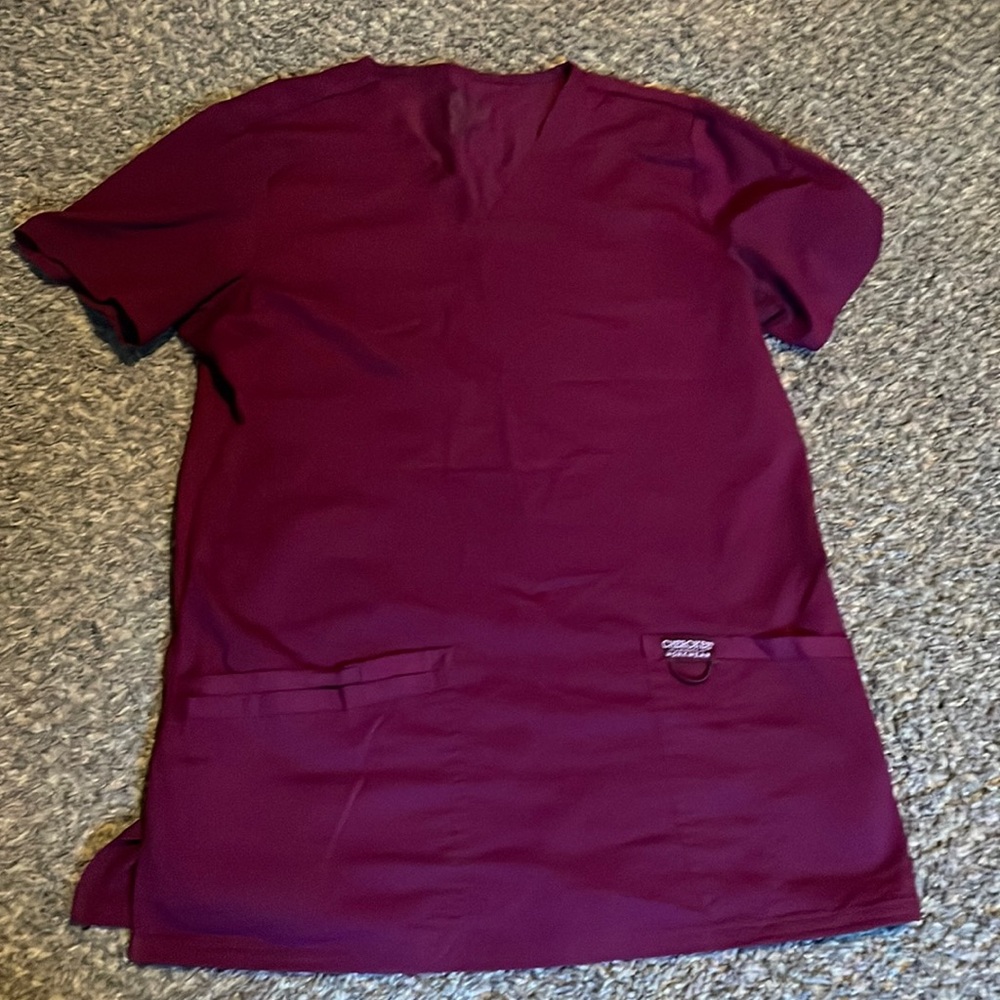 Cherokee Authentic workwear 2 pocket Scrubs burgundy Size Small Tall